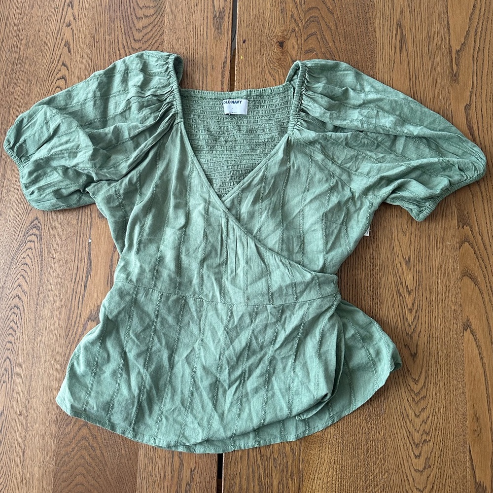 green wrap shirt women’s large